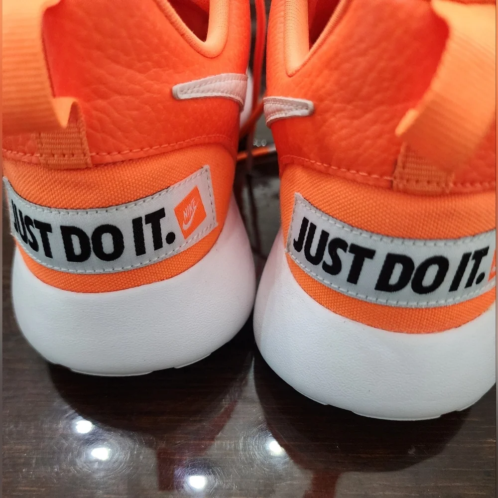 👸👟 Nike Women's 11.5 Roshe One 833928-800 - Picture 5 of 13